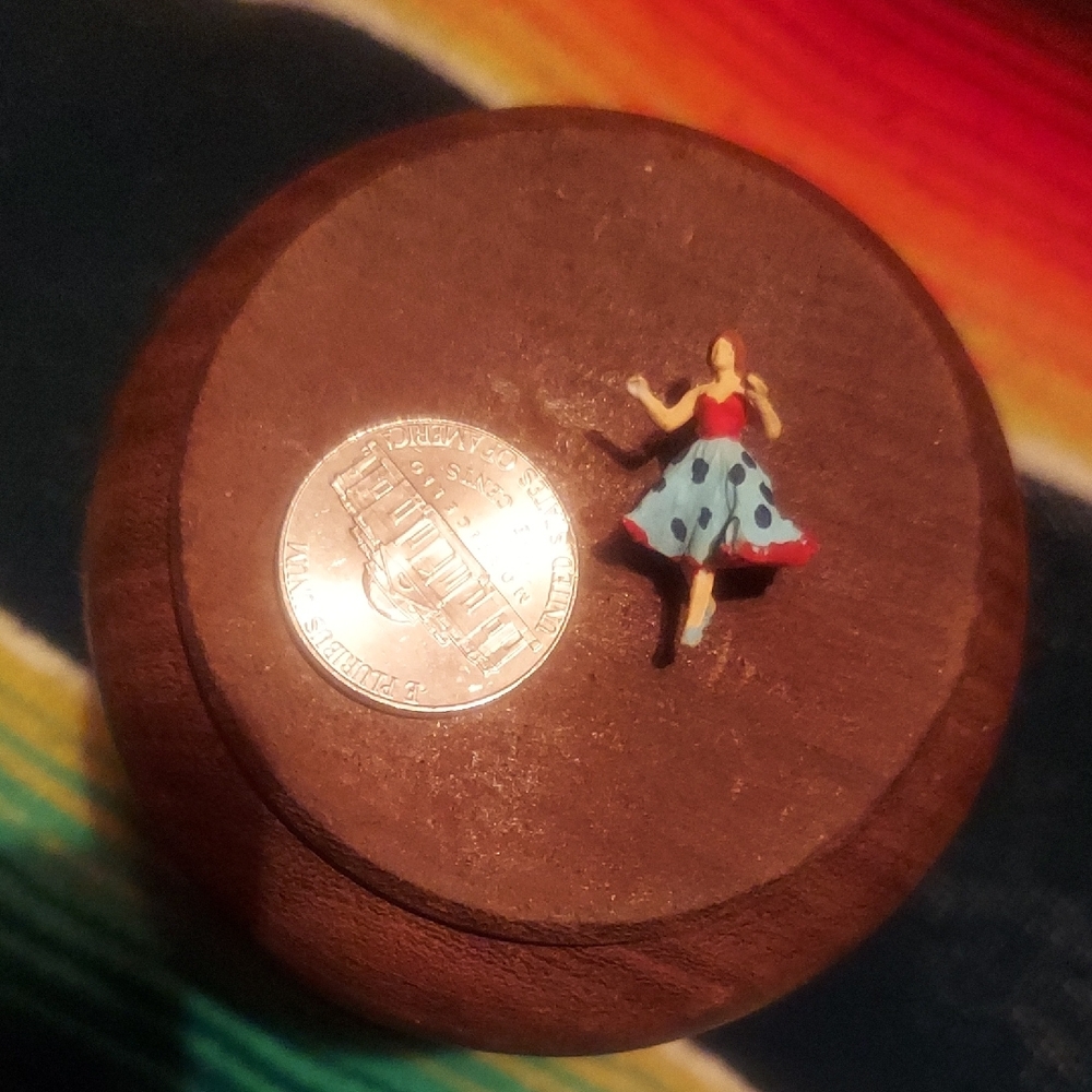 I Love Minis. This Is My Miniest Mini. Hand Painted Adorable House Wife! 60's?